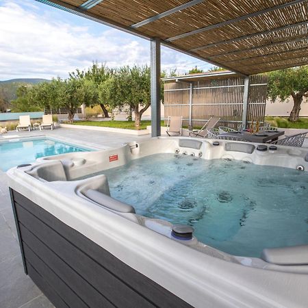 Onar - Luxury Villas Аргостолион Екстериор снимка